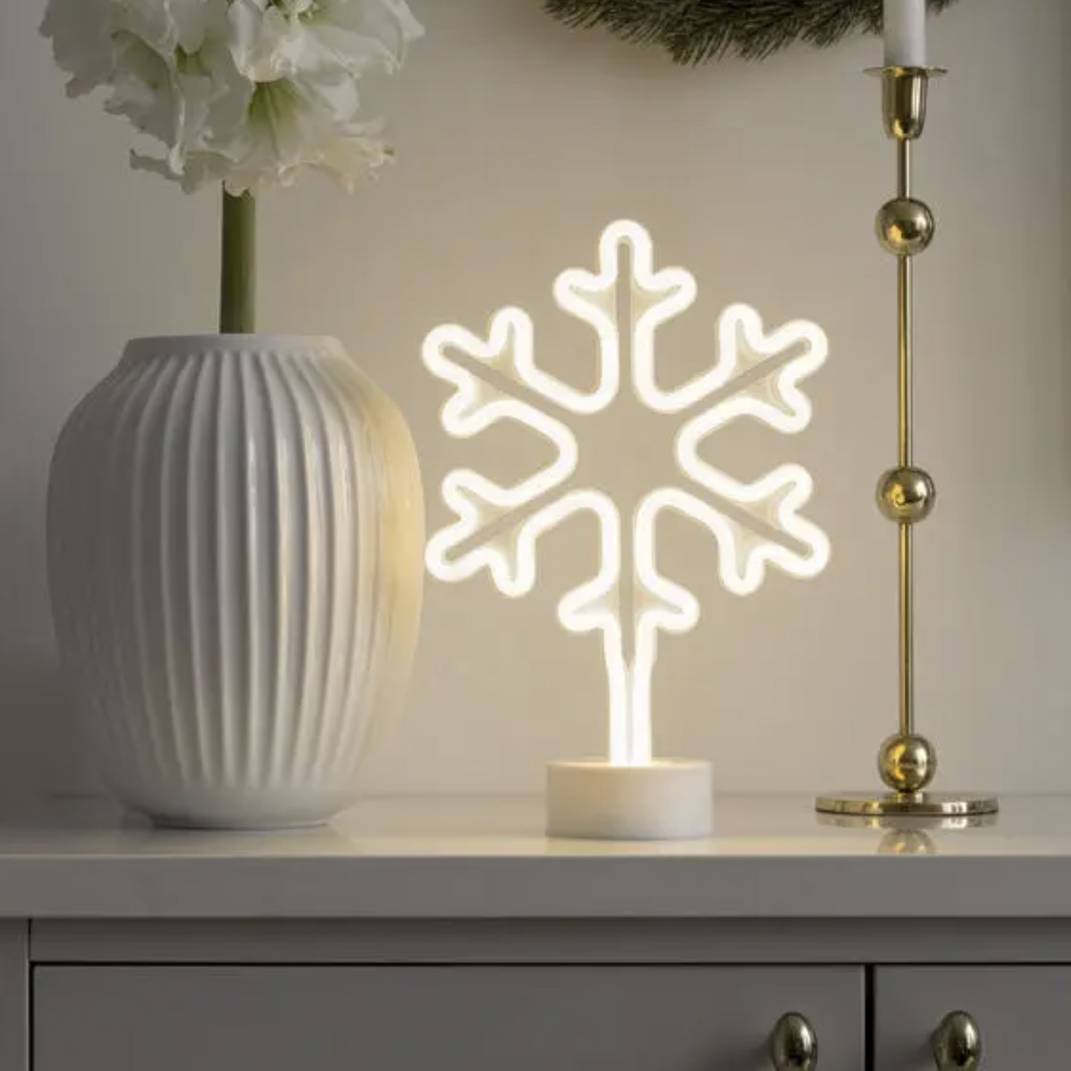 Konstsmide Party Konstsmide Kerstverlichting - Neonsneeuwvlok Op Batterijen - 21, 5 X 10 X 31 Cm - Wit