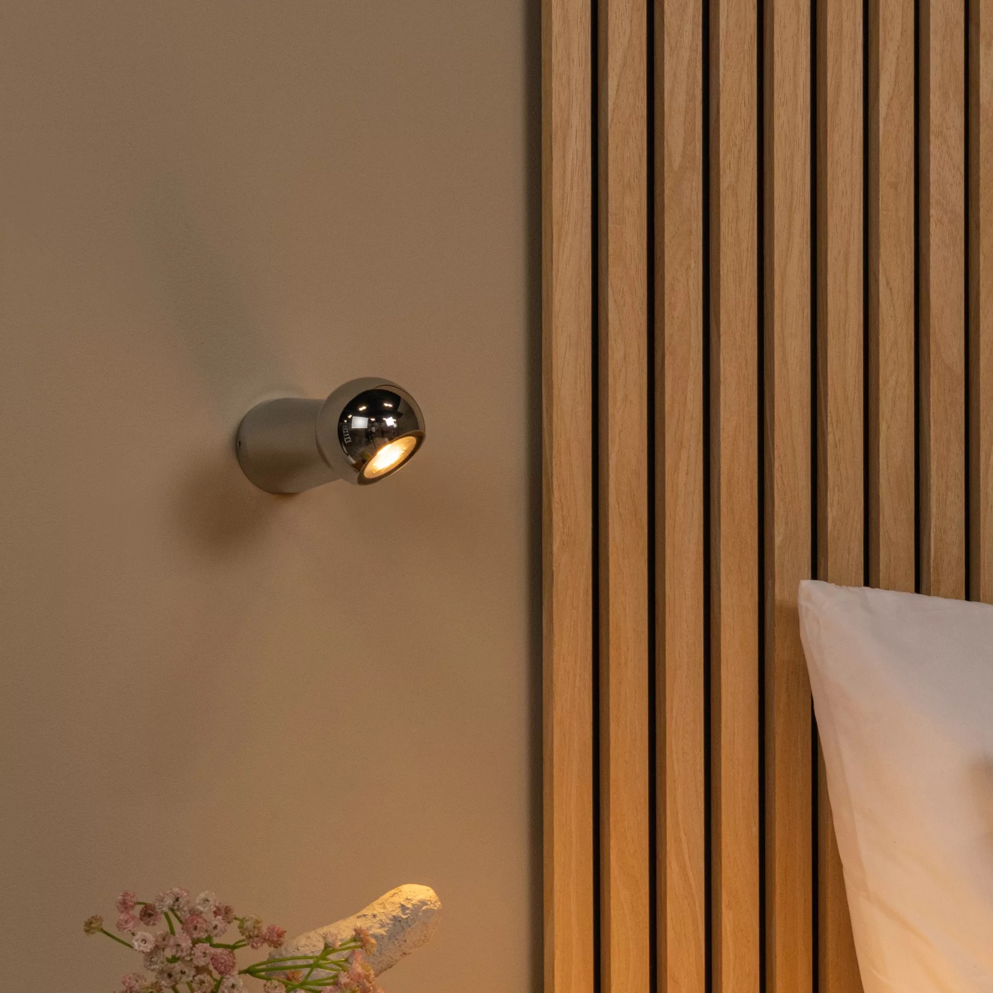 Lucide Ipsos - Buiten Wandlamp - Ø 6 X 15 Cm - 6W Led Incl. - IP54 - Chroom