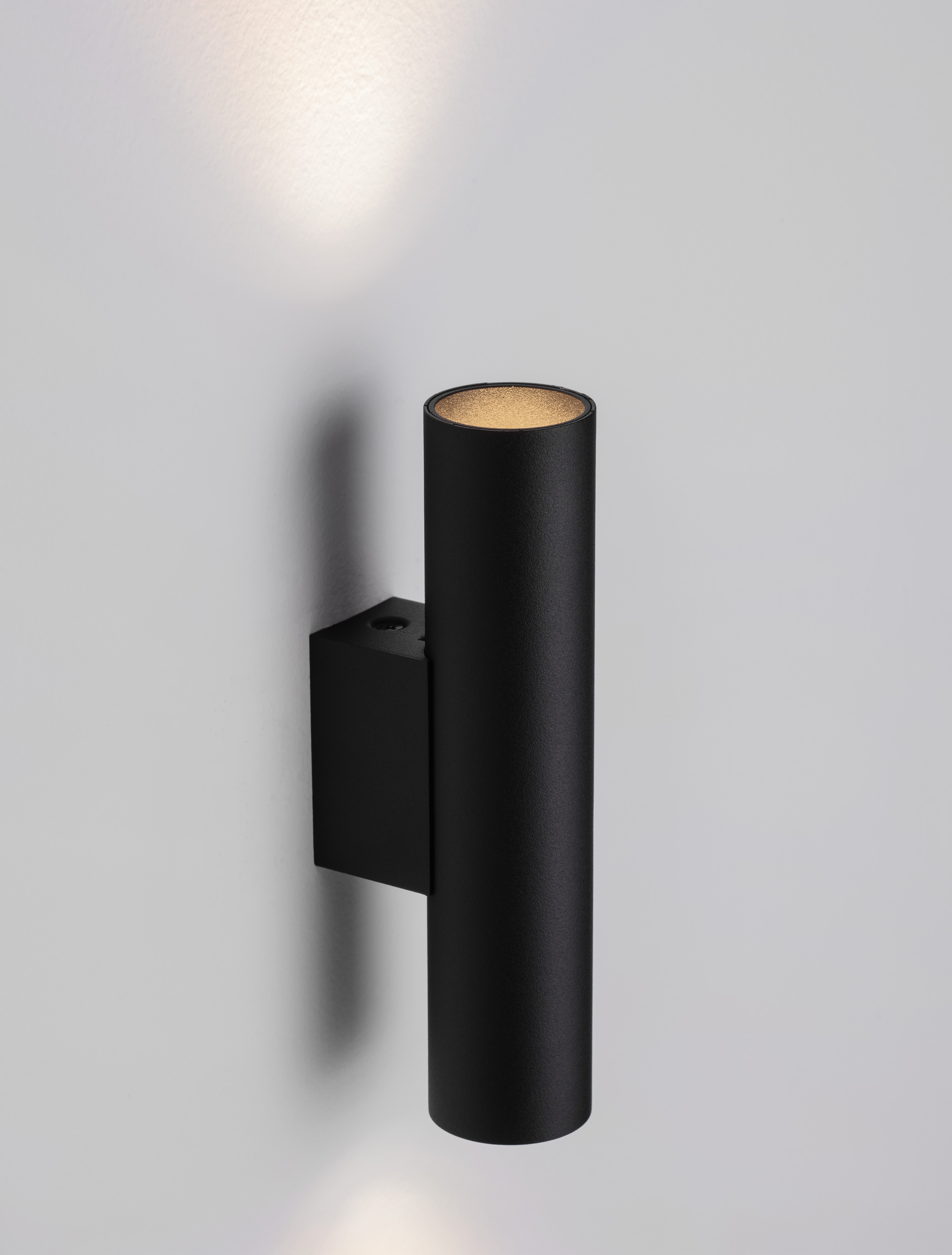 Nova Luce Mor - wandverlichting - 4 x 6,5 x 18 cm - zwart