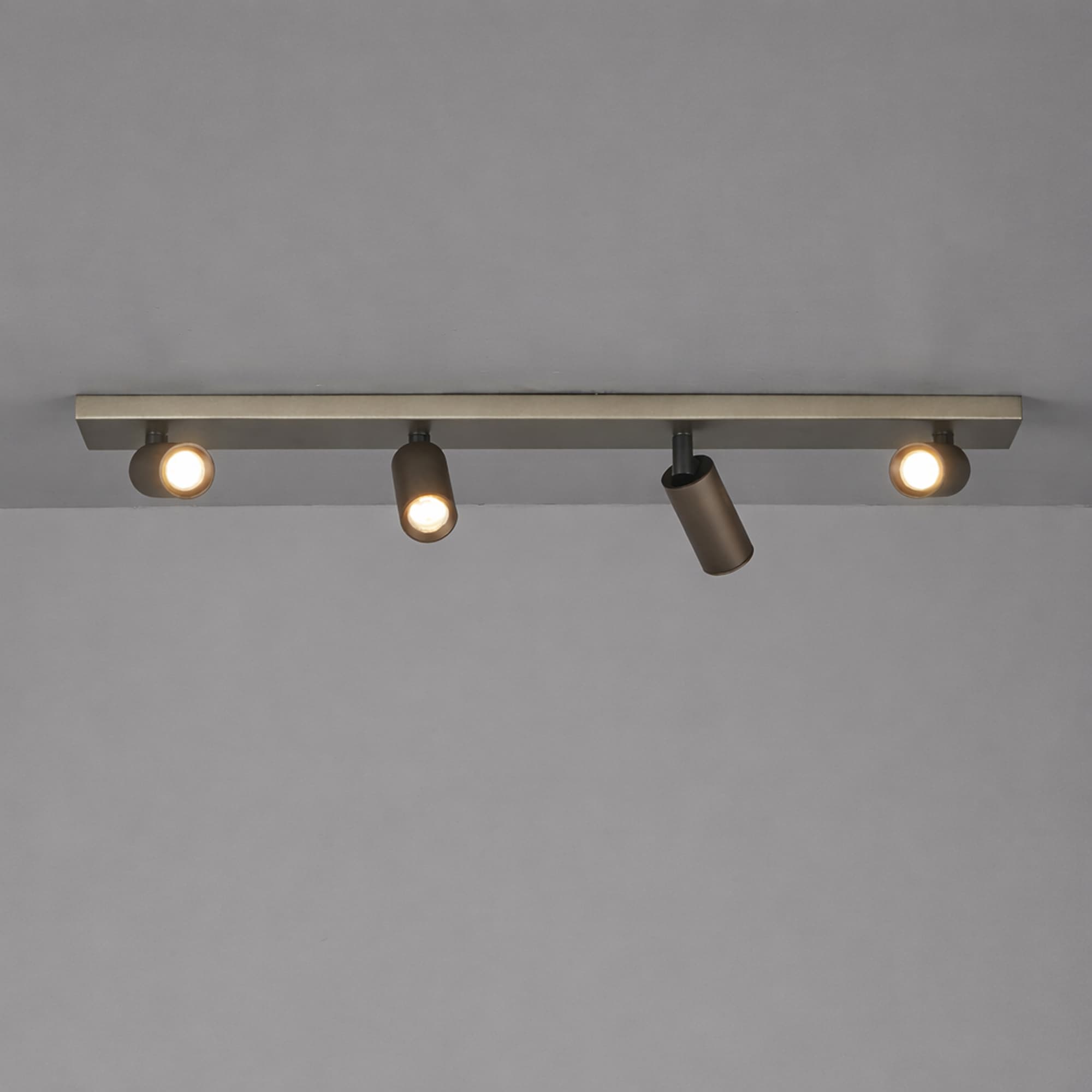 Projectlight Clara - opbouwspot 4L - 64 x 11 x 7 cm - brons