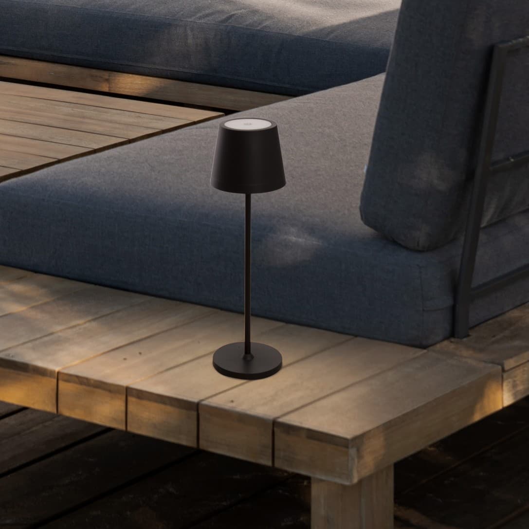 Nova Luce Seina - tafellamp met usb-poort - Ø 11,4 x 39,5 cm - 2W dimbare LED incl. - IP54 - zandzwart