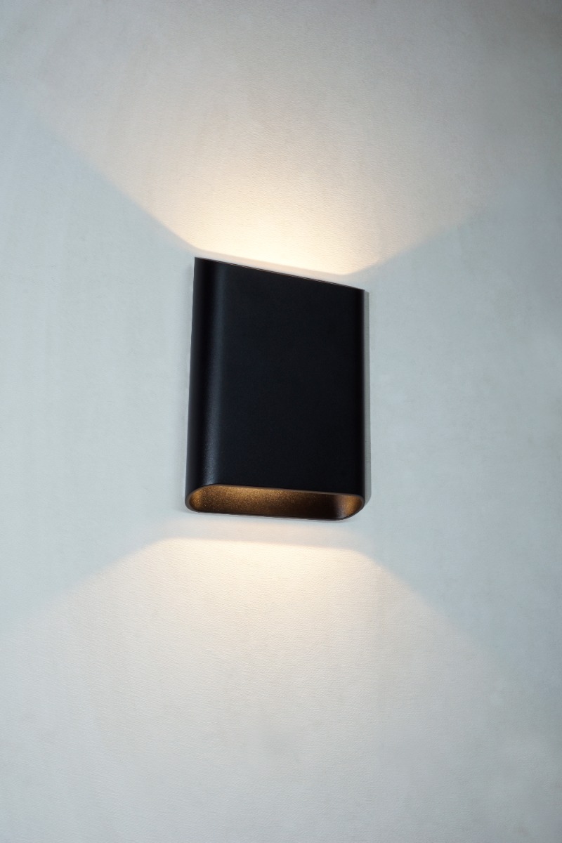 Artdelight Diaz Large - Wandverlichting - 4 X 14, 5 X 20 Cm - 2 X 6W Led Incl. - IP65 - Zwart