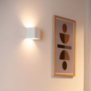 Lucide Vertigo - oplaadbare wandlamp met sensor - 10 x 10 x 10 cm - 6W dimbare LED incl. - IP54 - wit