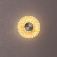 Nova Luce Nous - wandlamp - Ø 30 x 30 cm - 8W LED incl. - messing goud en amber glas