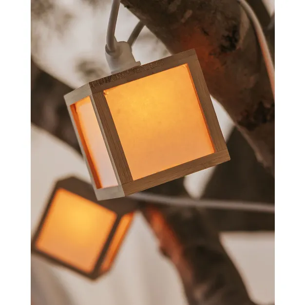 New Garden Vega - lichtslinger op zonne-energie - 8 meter slinger waarvan 3 meter snoer - 10 LED-lampen incl. - IP44 - bamboe en wit