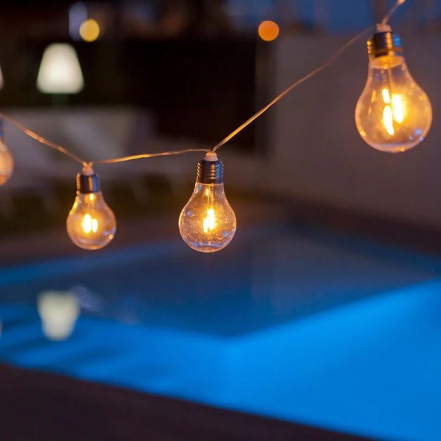 New Garden Garland Stella - lichtslinger op zonne-energie - 4,5m lichtslinger waarvan 1,5m snoer - 10 LED-lampen incl. - IP44 - warm witte lichtkleur