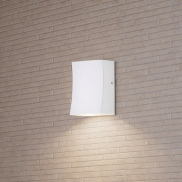 Nova Luce Boxy - buiten wandverlichting - 6,5 x 9 x 3,8 cm -  3W LED incl. - IP65 - zandwit