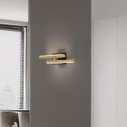 Nova Luce Amica - wandlamp - 6 x 8 x 53,5 cm - 12W dimbare LED incl. - zandzwart en goud