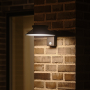 Nordlux Justina - buiten wandverlichting op zonne-energie met bewegingsmelder - 28,5 x 23 x 14,5 cm - 5W LED incl. - IP44 - zwart