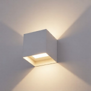 Nova Luce Epic - buiten wandverlichting - 15 x 15 x 15 cm -  2x 10W LED incl. - IP54 - wit