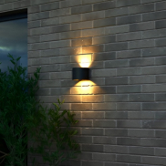 Nordlux Milda - buiten wandverlichting met 2 regelbare lichtbundels - 13,5 x 11,8 x 10 cm - 4,9W LED incl. - IP44 - zwart