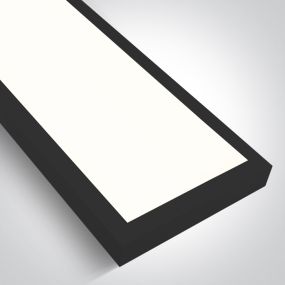 ONE Light UGR19 Backlit - plafondlamp - 150 x 15 x 4,2 cm - 40W LED incl. - zwart