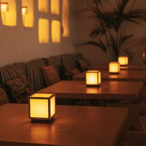 New Garden Vega - oplaadbare tafellamp op zonne-energie met afstandsbediening - 12 x 12 x 14 cm - 3W LED incl. - IP44 - bamboe