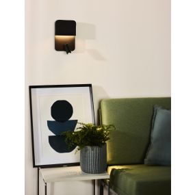Lucide Boxer - wandlamp met USB-poort en schakelaar - 13 x 10 x 24 cm - 5W + 3W LED incl. - zwart