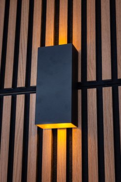 ETH David - wandlamp - 11,7 x 7,7 x 24,3 cm - zwart en goud