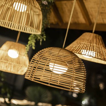 New Garden Bossa - buiten hanglamp met oplaadbare lichtbron en afstandsbediening - - Ø 35 x 300 cm - 9W LED incl. - IP54 - rotan