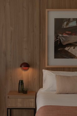 Faro Matilda - wandlamp - 18,6 x 16,6 cm - granaatrood