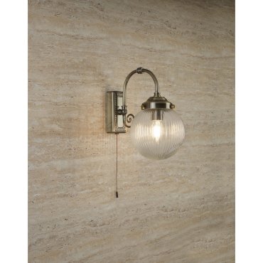 Searchlight Belvue - wandverlichting met trekschakelaar - 16 x 27 cm - IP44 - antiek messing