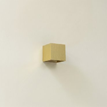 Artdelight Gymm - wandverlichting - 10 x 10 x 10 cm - mat goud