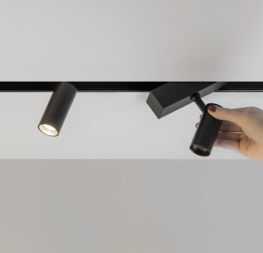 Faro Neso Hole - spot voor magnetische rail met Casambi - Ø 3,5 x 10 x 8 cm - 5W LED warm wit (3000K) incl.  - 40° lichtbundel - zwart