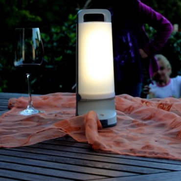 Lutec Dragonfly - draagbare zonnelamp met USB-poort - Ø 10 x 28 cm - 3 stappen dimmer - 1,2W LED incl. - IP54 - wit