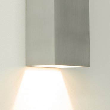 Artdelight Vegas - wandlamp - 8 x 8 x 25 cm - 2 x 4W dimbare LED incl. - IP65 - aluminium