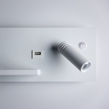 ETH Nighty Right - wandlamp met  dubbele schakelaar en USB en draadloos opladen - 30 x 3 x 12 cm - 7W LED incl. - wit
