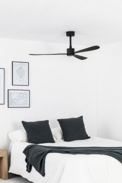 Faro Amelia - plafondventilator - Ø 132 x 26 cm - 6 snelheden - incl. afstandsbediening met timer - zwart