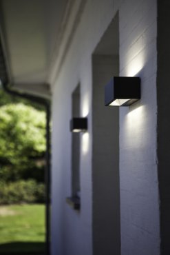 Lutec Gemini - buiten wandlamp - 22 x 10 x 8  cm - 21W LED incl. - IP54 - zwart - warm wit