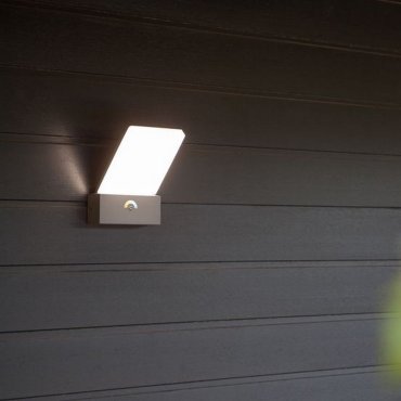 Lutec Pano - buiten wandverlichting - 14 x 13 x 19 cm - 17,5W LED incl. - IP54 - donkergrijs