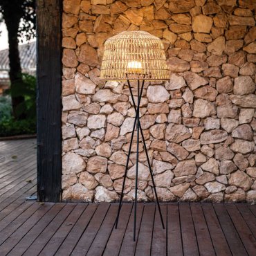 SHOWROOMMODEL - New Garden Amalfi - vloerlamp met oplaadbare lichtbron en afstandsbediening - 9W LED incl. - Ø 49 x 148 cm - IP54 - rotan