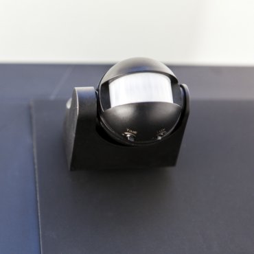 Lutec Sphere - infrarood sensor - 9 x 10 x 8 cm - IP44 - zwart