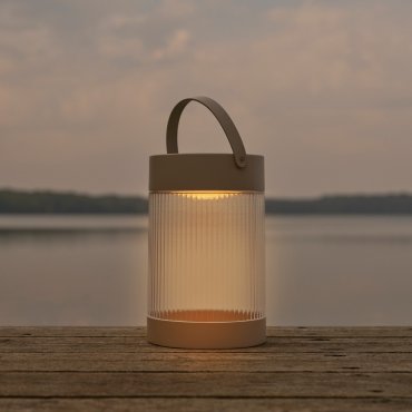 Nordlux Coupar Solar - draagbare tafellamp op zonne-energie met USB-poort - Ø 14 x 22 cm - 3 stappen dimbare - 3,2W LED incl. - IP44 - zand