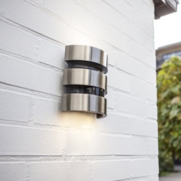 Lutec Maya - buiten wandlamp met sensor - 15 x 7 x 17 cm - 18,5W LED incl. - IP44 - roestvrij staal