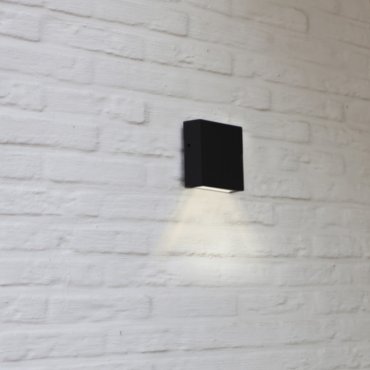 Lutec Gemini XF - wandverlichting - 11 x 3,8 x 11 - 7,4W LED incl. - IP54 - zwart - warm wit