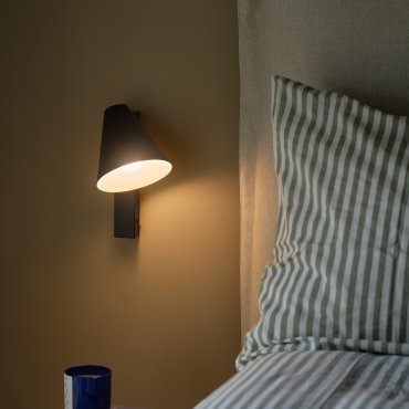 Nordlux Wilmer - bedlamp met usb poort - Ø 13,7 x 24,5 cm - zwart