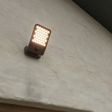 Lutec Atlantis - verstraler met sensor - 22,2 x 14,1 x 12,4 cm - 14W LED incl. - 3000K - IP54 - donker grijs