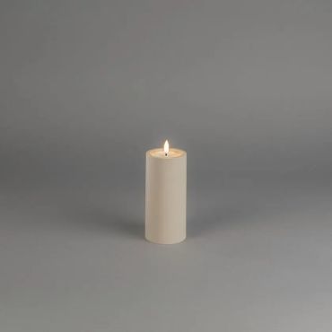 Konstsmide - LED blokkaars op batterijen met flakkervlam - Ø 7 x 15 cm - IP44 - beige