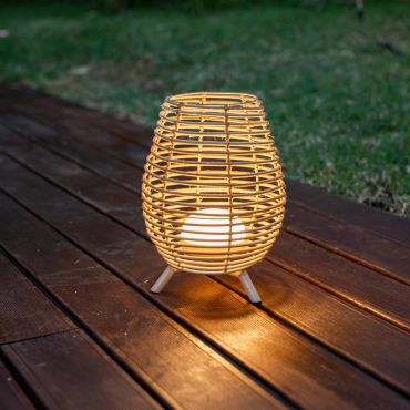 SHOWROOMMODEL - New Garden Bossa 30 -  tafellamp met draagbare oplaadbare lichtbron en afstandsbediening - Ø 22,5 x 32,5cm - 9W LED incl. - IP54 - rotan