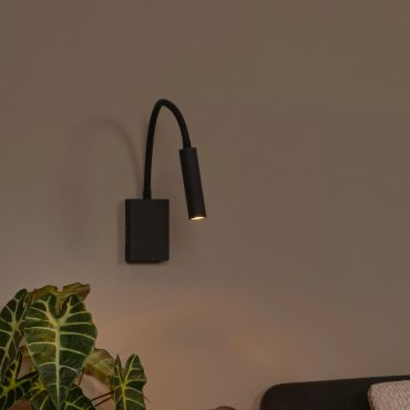 Lucide Alec - wandlamp met USB-poort - 8 x 34 x 65 cm - 3W LED incl. - zwart