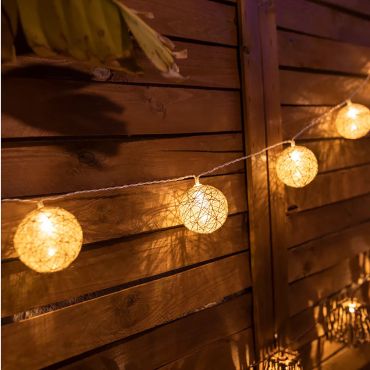 New Garden Pallina - lichtslinger - 3,3 meter slinger waarvan 1,5 meter snoer - 10 LED-lampen incl. - IP44