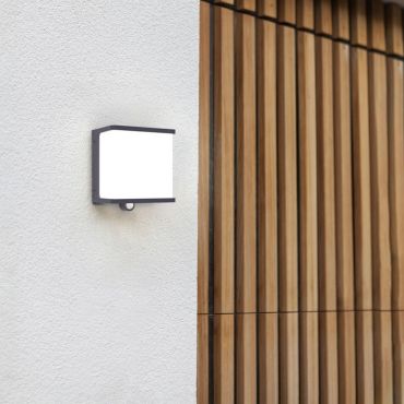 Lutec Doblo - buiten wandverlichting op zonne-energie met bewegingsmelder - 17 x 15 x 9 cm - 12W LED incl. - IP44 - donkergrijs