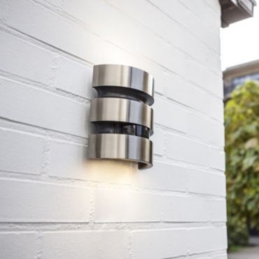 Lutec Maya - buiten wandlamp met sensor - 15 x 7 x 17 cm - 18,5W LED incl. - IP44 - roestvrij staal