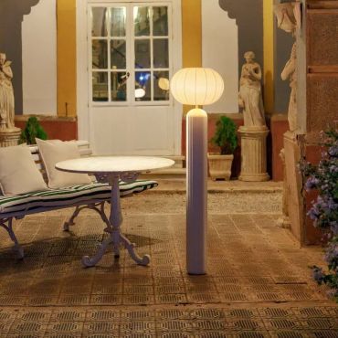 New Garden Rachel 145 - oplaadbare vloerlamp op zonne-energie en op batterijen met afstandsbediening - Ø 36 x 143 cm - 5W LED incl. - IP65 - beige crèmekleurig - 3000K