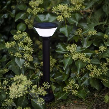 Lutec Karlo - grondspot op piek op zonne-energie met bewegingsmelder- slimme verlichting - Lutec Connect - Ø 13 x 45 cm - 6,8W LED incl. - IP44 - zwart