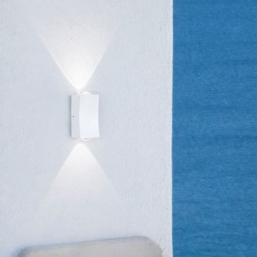 Nova Luce Dewei - buiten wandverlichting - 5 x 9 x 4 cm - 2x 2W LED incl. - IP54 - zandwit