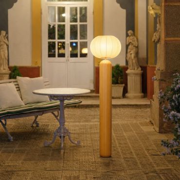 New Garden Rachel 145 - oplaadbare vloerlamp op zonne-energie en op batterijen met afstandsbediening - Ø 36 x 143 cm - 5W LED incl. - IP65 - mosterdgeel - 3000K