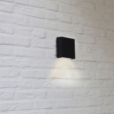 Lutec Gemini XF - wandverlichting - 11 x 3,8 x 11 - 7,4W LED incl. - IP54 - zwart - warm wit