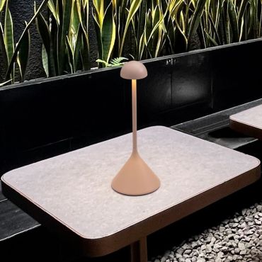 Nova Luce Dalt - oplaadbare tafellamp buiten - Ø 9,5 x 25 cm - 1W dimbare LED incl. - IP54 - crème