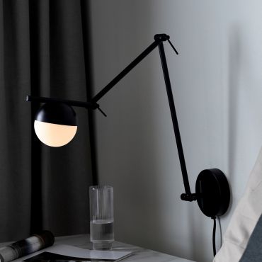 Nordlux Contina - wandverlichting met schakelaar - 73,6 x 12,5 x 37,2 cm - zwart en opaal wit